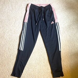 Women’s Aeroready Adidas jogger
